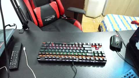 Snapshot of calihotcaliente27 chatting on February 22, 11:57 am calihotcaliente27 online show from February 22, 11:57 am