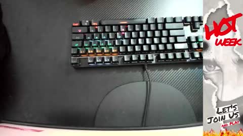 Snapshot of calihotcaliente27 chatting on September 27, 12:43 pm calihotcaliente27 online show from September 27, 12:43 pm