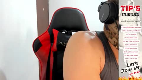 Snapshot of calihotcaliente27 chatting on November 2, 2:52 pm calihotcaliente27 online show from November 2, 2:52 pm