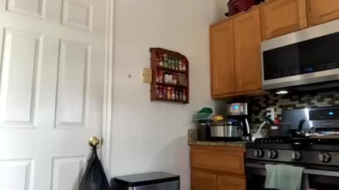 calishop1 online show from December 16, 4:27 pm