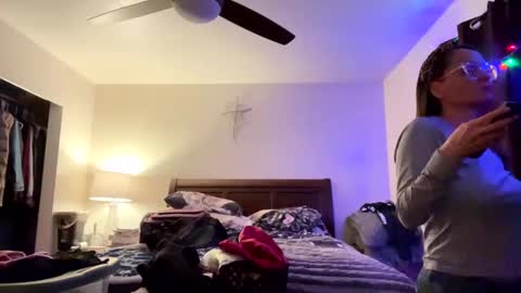 calishop1 online show from February 12, 3:40 am