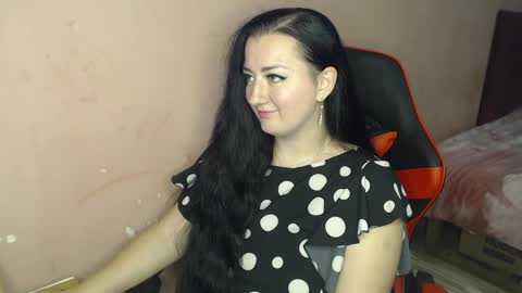 Shaya online show from December 3, 2:05 pm