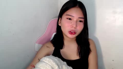 Snapshot of callme_remaxxx7 chatting on November 11, 3:23 pm Rema online show from November 11, 3:23 pm