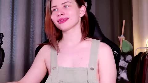 Snapshot of callmetori chatting on December 16, 5:34 am Frida online show from December 16, 5:34 am