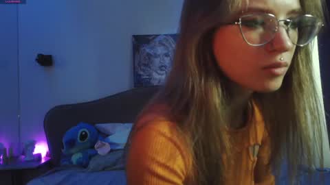 calvia_farey online show from February 20, 1:51 pm