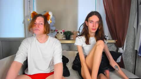 Snapshot of calvin_kevin_grem chatting on October 13, 7:19 am Calvin Kevin Grem online show from October 13, 7:19 am