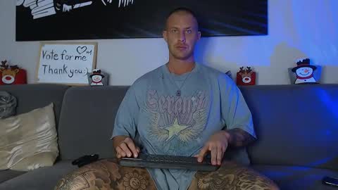 Calvin  online show from December 21, 7:27 pm