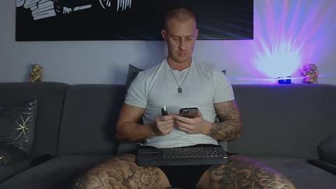 Calvin  online show from January 10, 9:20 pm