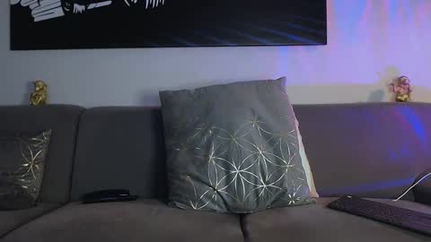 Calvin  online show from January 11, 11:13 pm