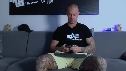 Calvin  online show from January 18, 11:11 pm