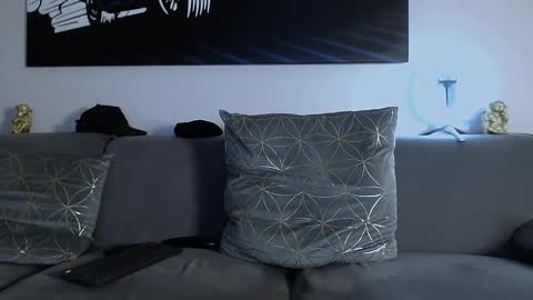 Calvin  online show from January 19, 9:55 pm