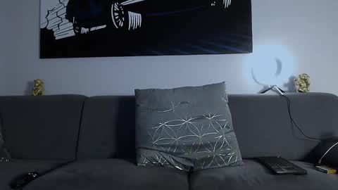 Calvin  online show from January 22, 7:46 am