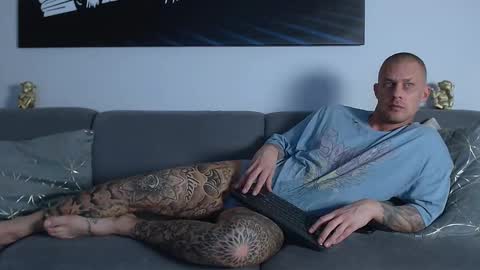 Calvin  online show from February 26, 9:37 pm