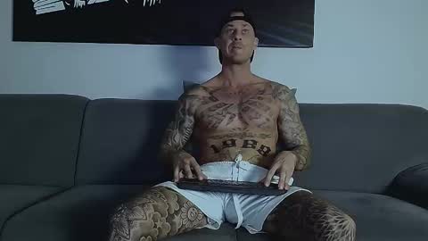 Calvin  online show from September 16, 12:00 am