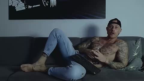 Calvin  online show from September 23, 12:02 am