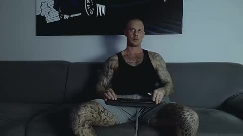 Calvin  online show from November 19, 10:54 pm