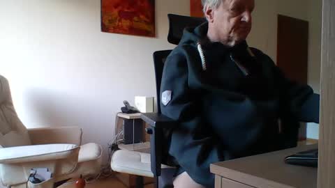 camcologne online show from January 3, 11:14 am