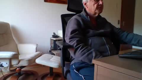 camcologne online show from November 21, 9:30 am