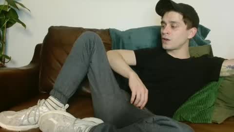 CamDoAttitude online show from December 29, 10:14 pm