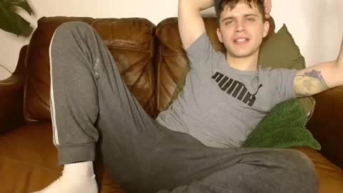 CamDoAttitude online show from February 25, 9:13 pm