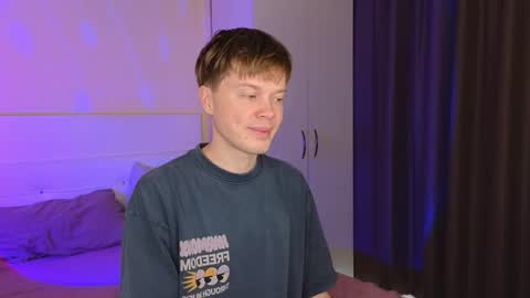 Cameron online show from November 18, 8:08 am