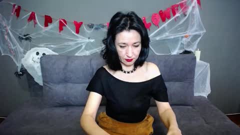 Cameronenns online show from October 17, 8:28 am