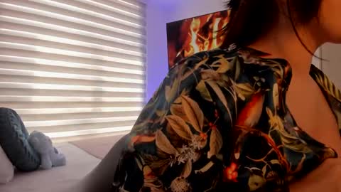 Snapshot of camidoll_10 chatting on January 31, 4:06 pm camila online show from January 31, 4:06 pm