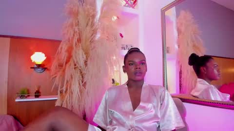 camiestrada online show from February 1, 7:36 am