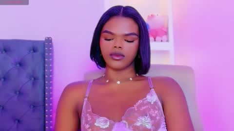 camiestrada online show from October 31, 8:32 pm