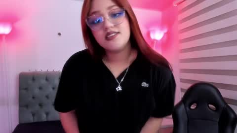 Camila Osorio online show from February 4, 3:44 am