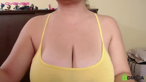 Camila  online show from December 5, 4:44 pm