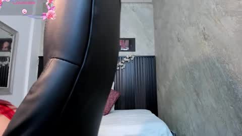 camila__bouzas online show from October 15, 9:59 pm