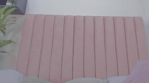 Snapshot of camila__herrera chatting on February 6, 12:16 pm Camila online show from February 6, 12:16 pm