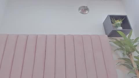 Snapshot of camila__herrera chatting on February 23, 9:11 am Camila online show from February 23, 9:11 am