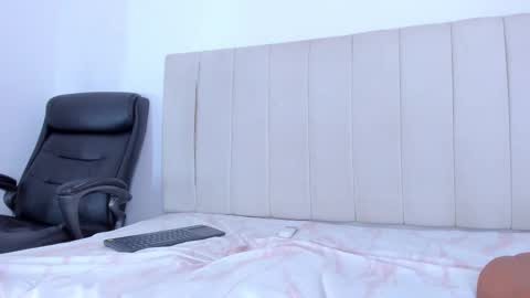 Snapshot of camila_adams chatting on February 24, 10:58 pm Cami online show from February 24, 10:58 pm