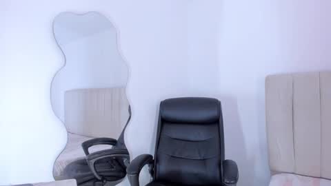 Snapshot of camila_adams chatting on February 25, 8:09 pm Cami online show from February 25, 8:09 pm