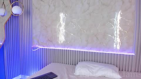 Snapshot of camila_adams chatting on October 27, 10:19 am Cami online show from October 27, 10:19 am