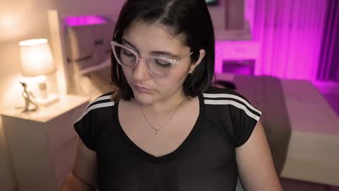 Camila buitrago online show from December 26, 12:03 am