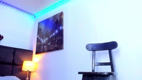  s online show from December 23, 12:52 pm