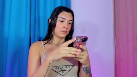  s online show from January 3, 6:57 pm