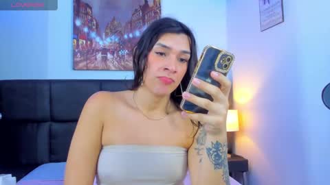  s online show from February 3, 12:03 pm