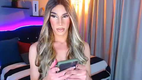 Camila online show from January 3, 2:43 am