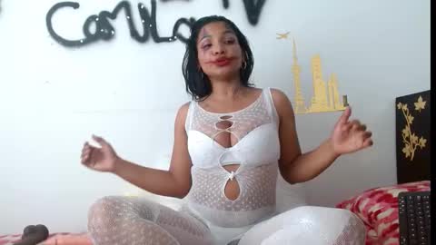 Snapshot of camilavagina24 chatting on October 15, 6:52 pm Camila online show from October 15, 6:52 pm