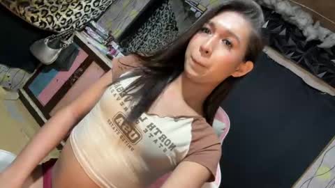 Snapshot of camillaslutttx chatting on October 5, 12:36 pm camillaaa ig mszane3e online show from October 5, 12:36 pm