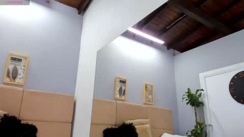 Camille online show from January 27, 8:28 pm