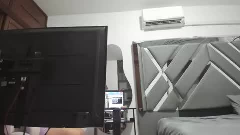 Camille online show from September 27, 11:48 am