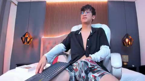 Camilo online show from September 24, 3:43 am