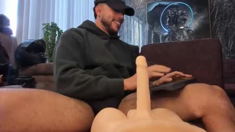 Camilo Watson online show from October 15, 3:01 pm