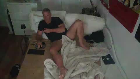 camunication online show from February 26, 3:52 pm