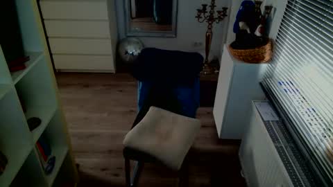 camunication online show from September 12, 8:36 am